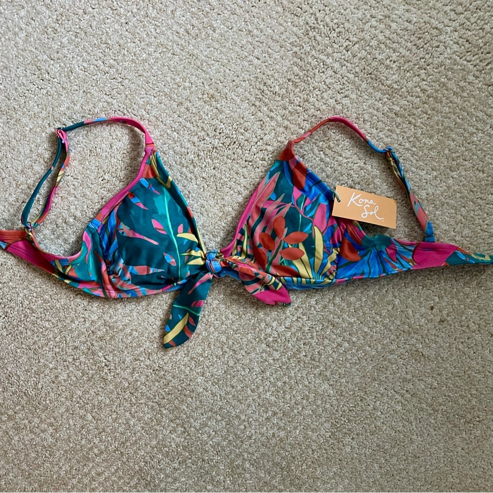 NWT Bikini Top - Tropical Print